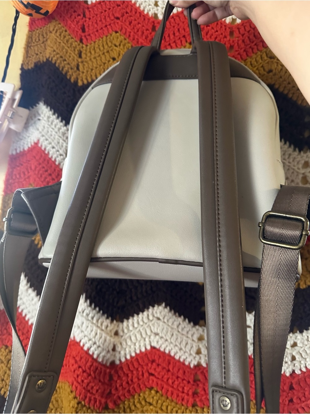Loungefly Grogu Mini Backpack - Picture 3 of 3